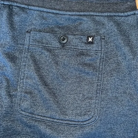 Hurley dri fit shorts. Size L - Picture 5 of 6